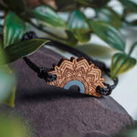 bracele-en-bois-mandaly-vert-3 Bracelet en bois vert inspiré des mandalas