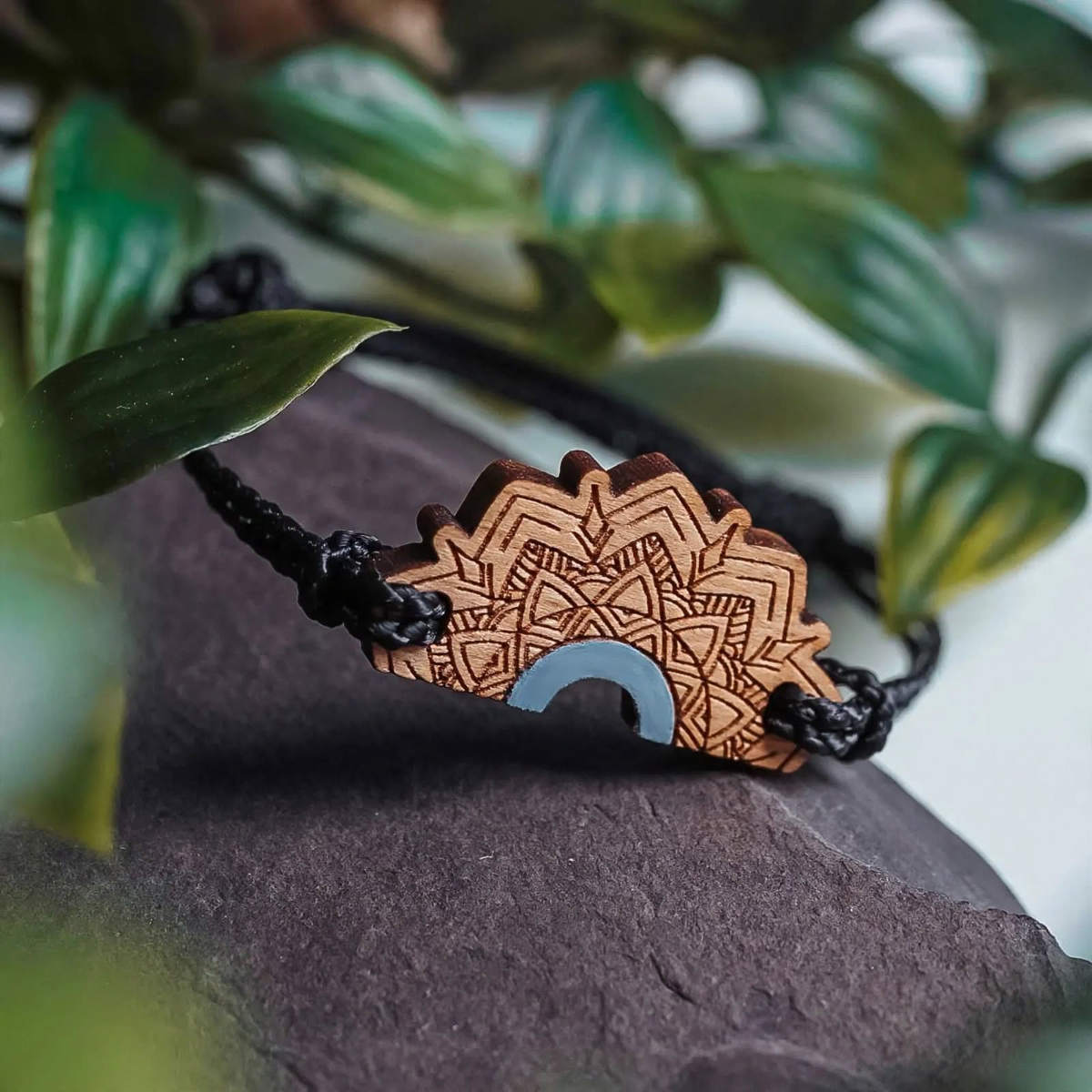green mandaly-wooden bracelet 3 Green wooden bracelet inspired by mandalas