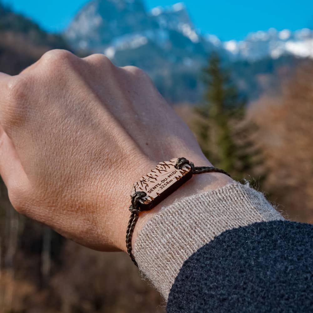 Bracelet en bois sommets suisse Dents-du-Midi