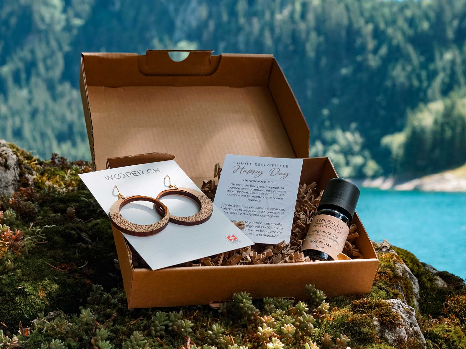 Wooden jewelery box with organic bergamot essential oil - Happy day