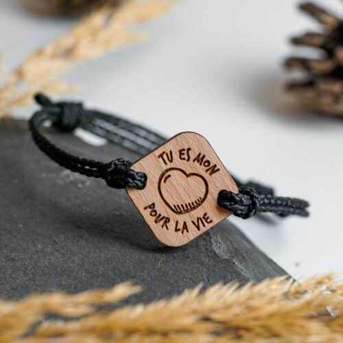 Personalized Swiss wooden bracelet for Valentine&#39;s Day