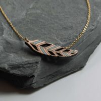 Piuma green feather wood necklace