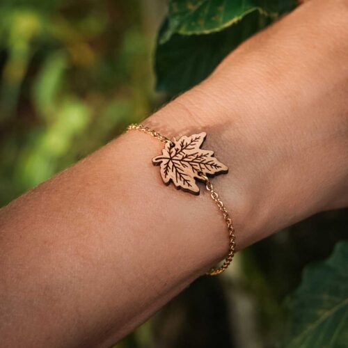 Swiss wooden bracelet with maple leaf design