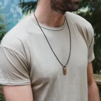 Kryss Swiss wooden necklace for men with a modern and masculine design