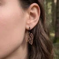 Boucles-oreilles-en-bois-devana-2-2 Boucles d'oreilles en bois Devana