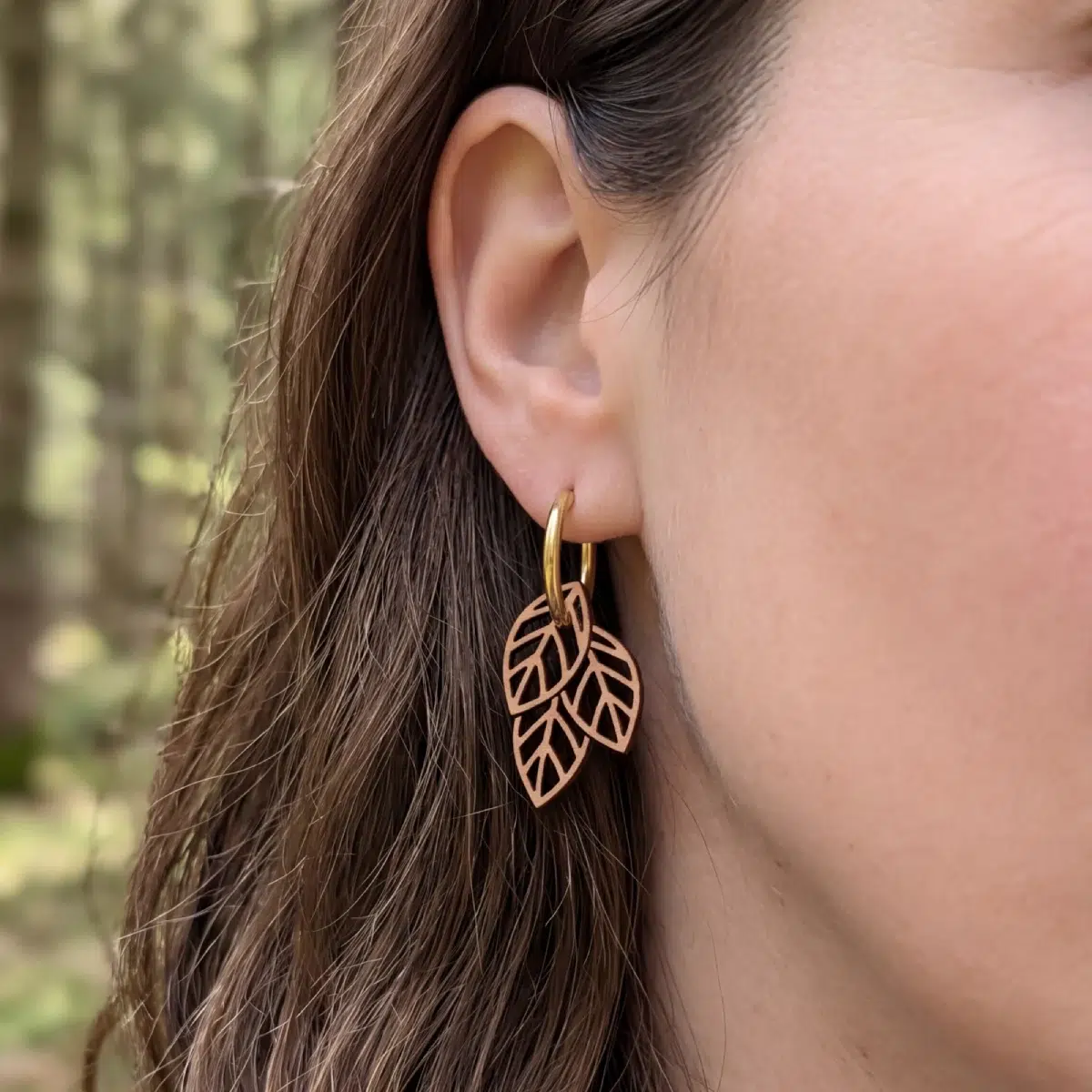 Boucles-oreilles-en-bois-devana-7 Boucles d'oreilles en bois Devana