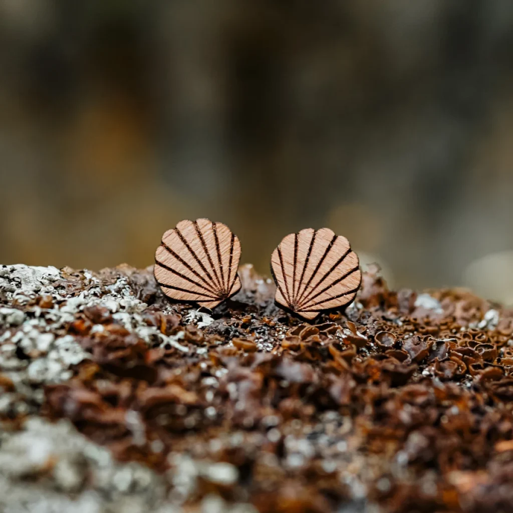 Nouveautés 2 Clous d'oreilles en bois Moana