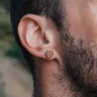 clous-oreilles-en-bois-nodus-4 clous d'oreilles en bois Suisse au design géométrique
