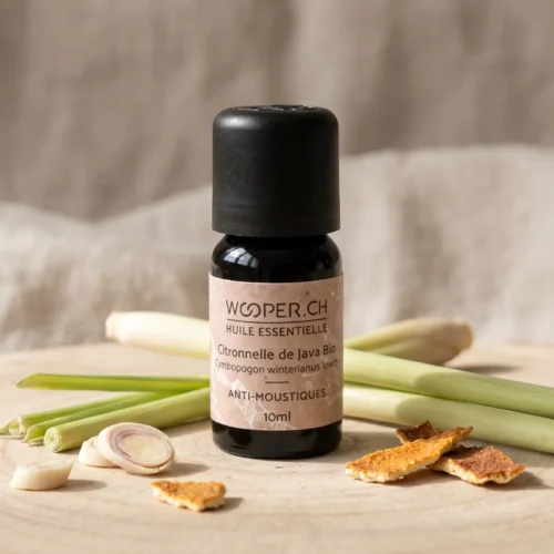 Huile-essentielle-anti-moustiques-1 ANTI-MOUSTIQUES ⬩ Huile essentielle de Citronnelle de Java Bio