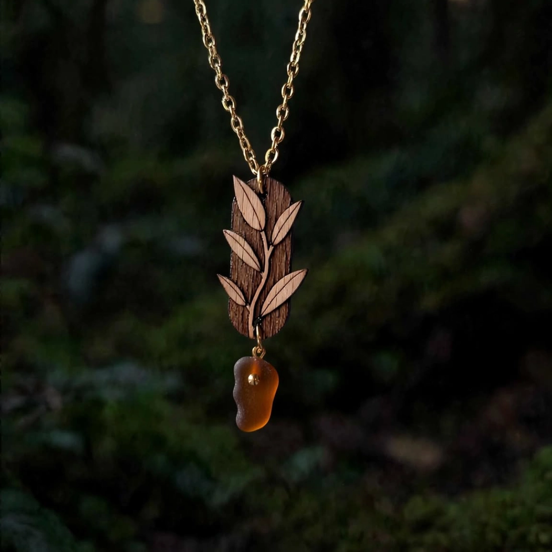 collier-en-bois-eden-brun-or Collier en bois Eden